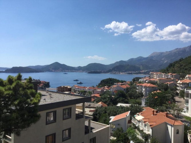 2 Bedrooms Apartment with balcony and with sea view