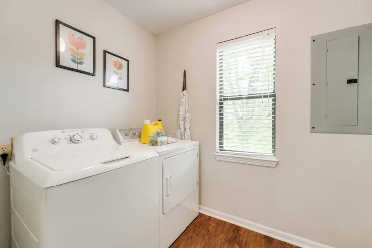 Fireplace, Indoor Pool Access! Family Branson Unit
