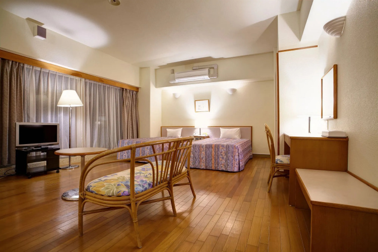 Hotel Yugaf Inn Bise