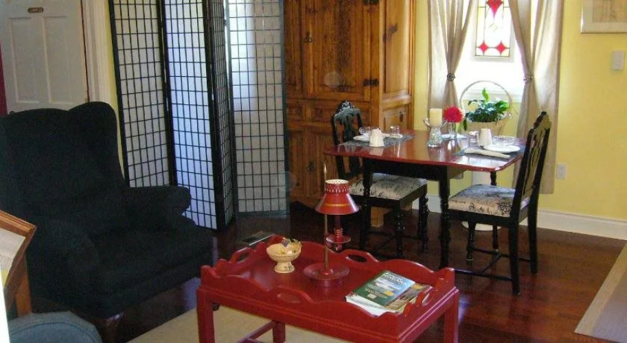 1818 Rising Sun Bed & Breakfast