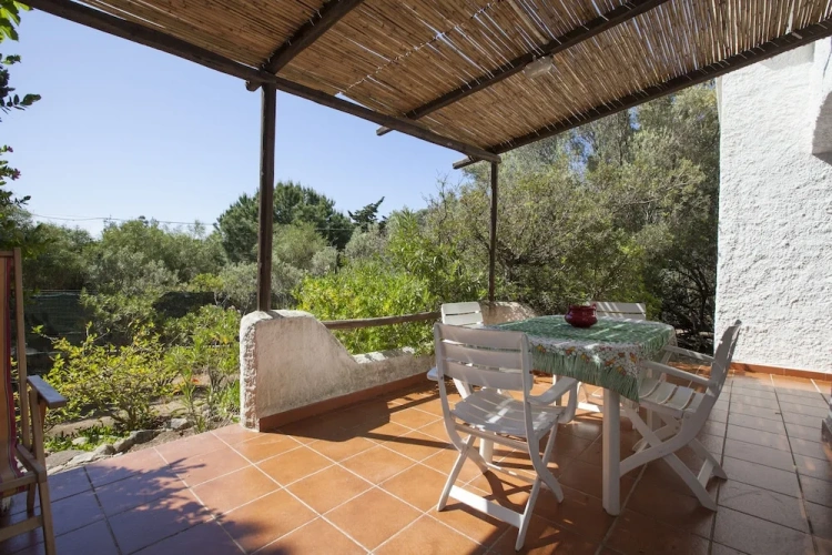 2 Bedrooms Villa