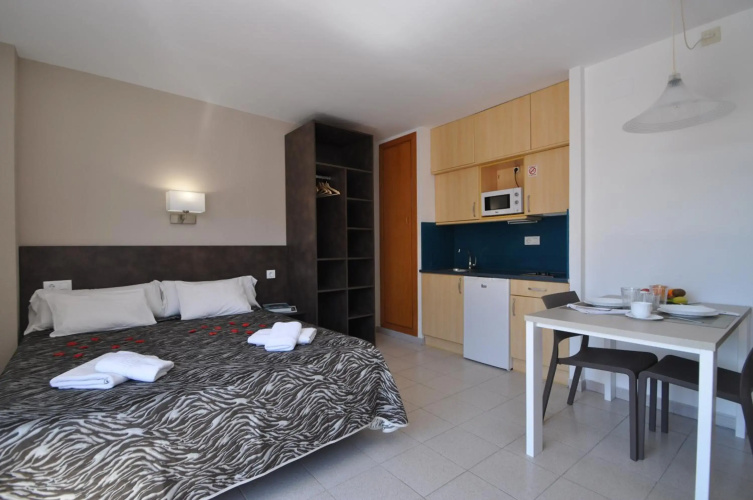 Safari Hotel