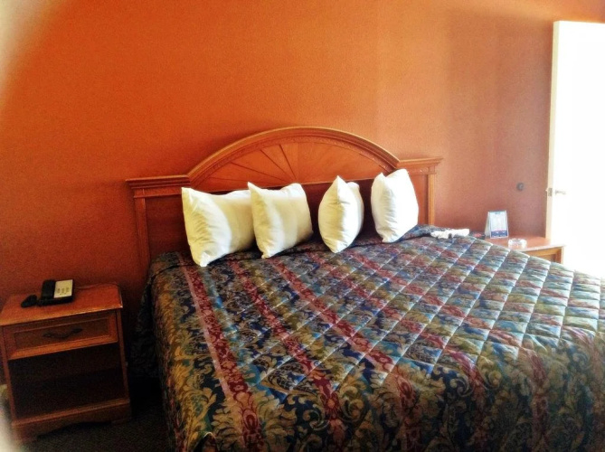 Economy Inn