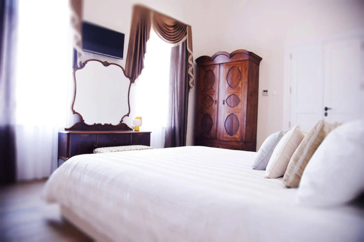Lokàl Boutique Hotel