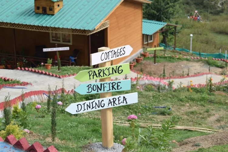 StayApart Cascade Resort