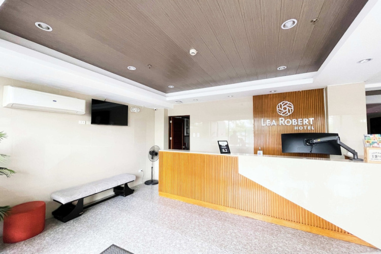 Lea Robert Hotel Angeles City
