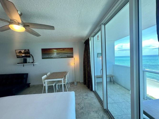 Seastays Apartments