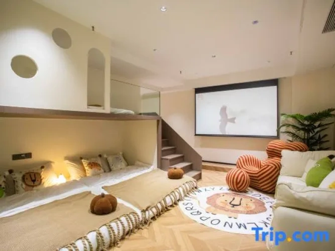 Standard Family room