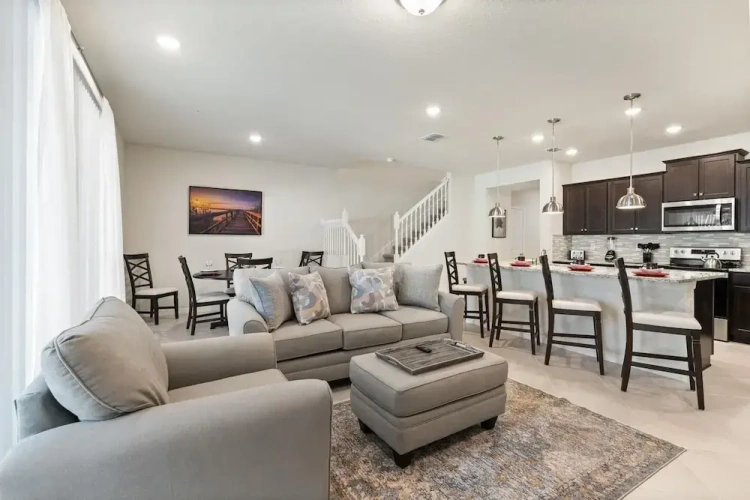 5 Bedrooms Standard room