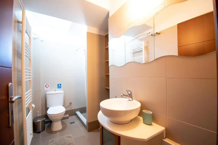 Efi Apartments