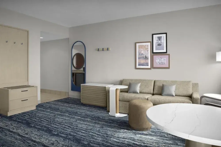 Quadruple Suite with balcony
