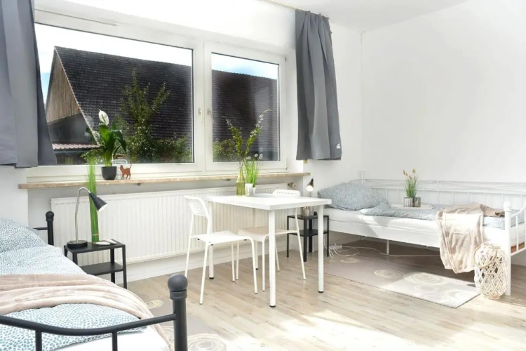 3 Bedrooms Apartment
