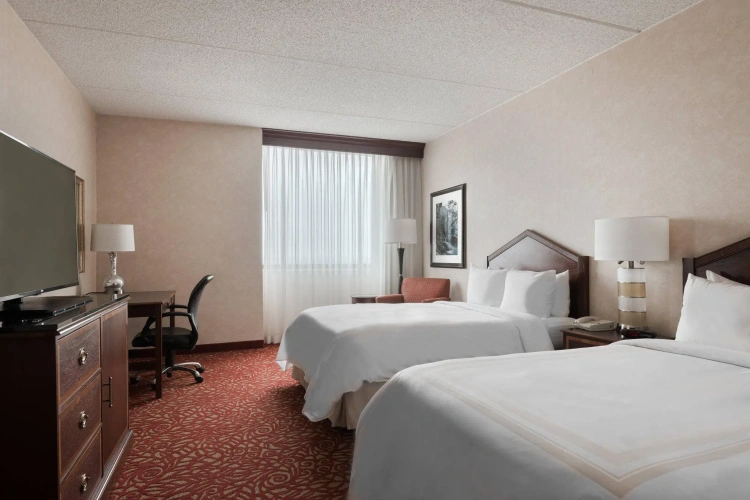 Standard Quadruple Club room