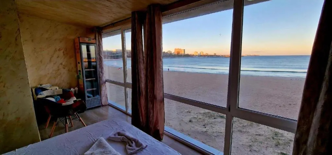 Lazy Lounge Apartments