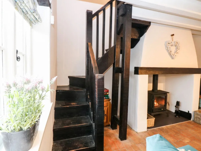 Holly Cottage