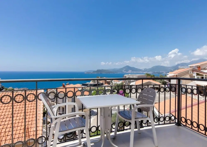 1 Bedroom Comfort Apartment with sea view