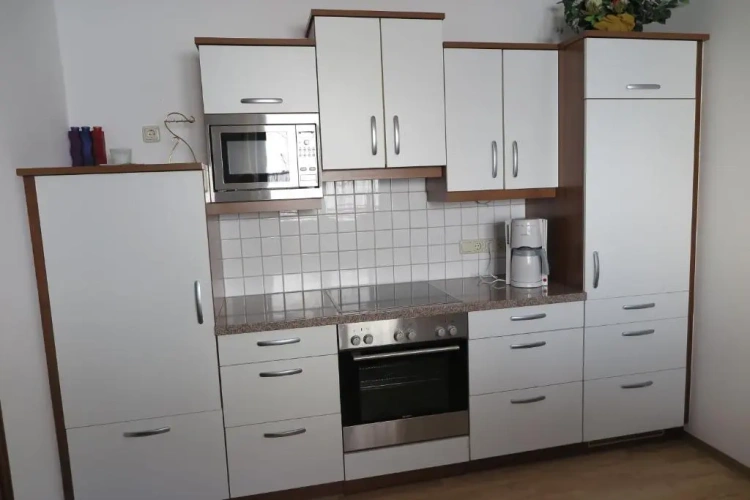 3 Bedrooms Apartment