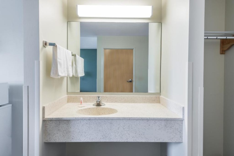 1 Bedroom Suite