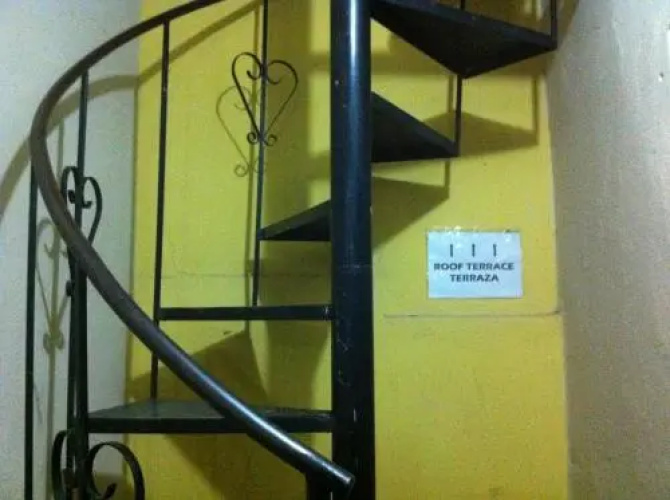 Brabant Hostal