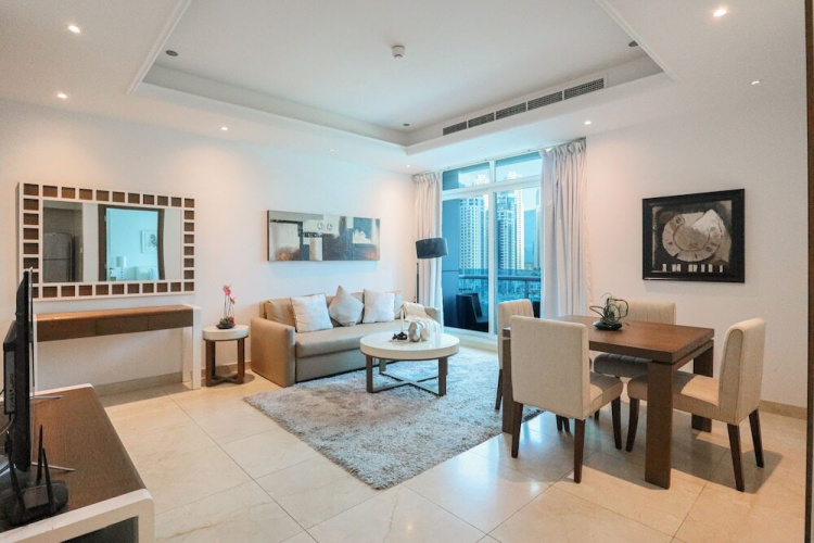 1 BR Luxury Apartment - Orra Marina - MSG 8745