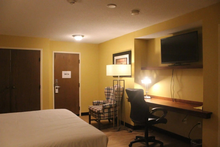 Cortina Inn & Resort