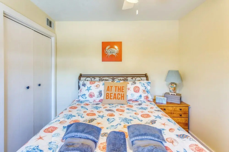 Walk to Beach + Pier: Quiet Condo in Myrtle Beach