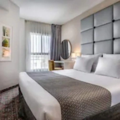 Suite with balcony