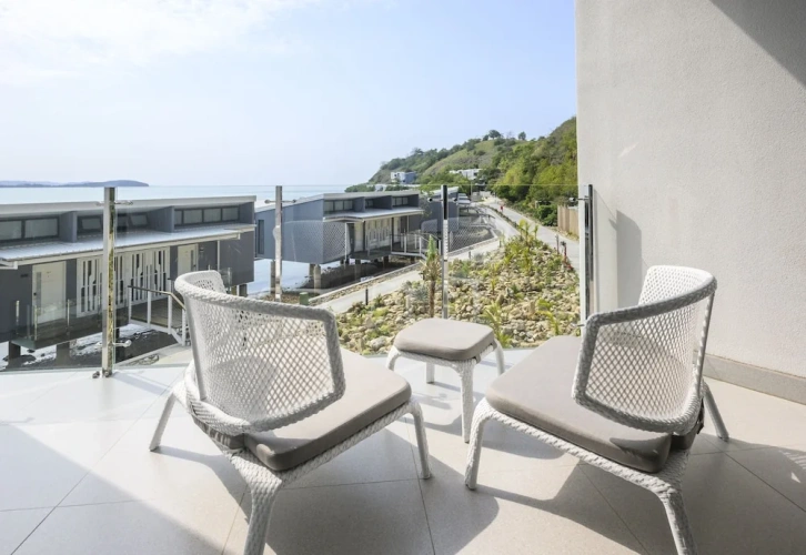 Standard room with balcony and with ocean view