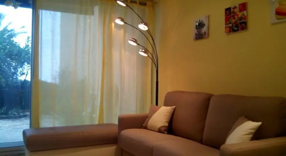 Promenade Lemon Apartment