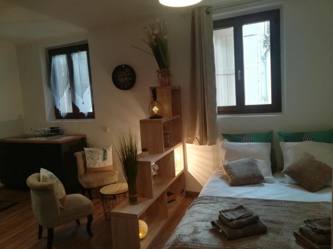 1 Bedroom Apartment