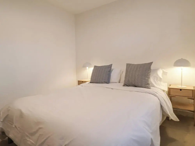Inishnee House