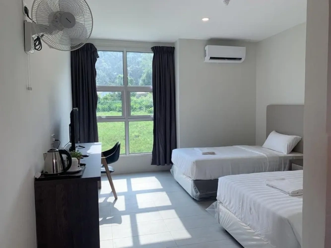 Standard Twin room with mountain view