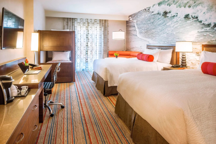 Courtyard by Marriott Anaheim Theme Park Entrance
