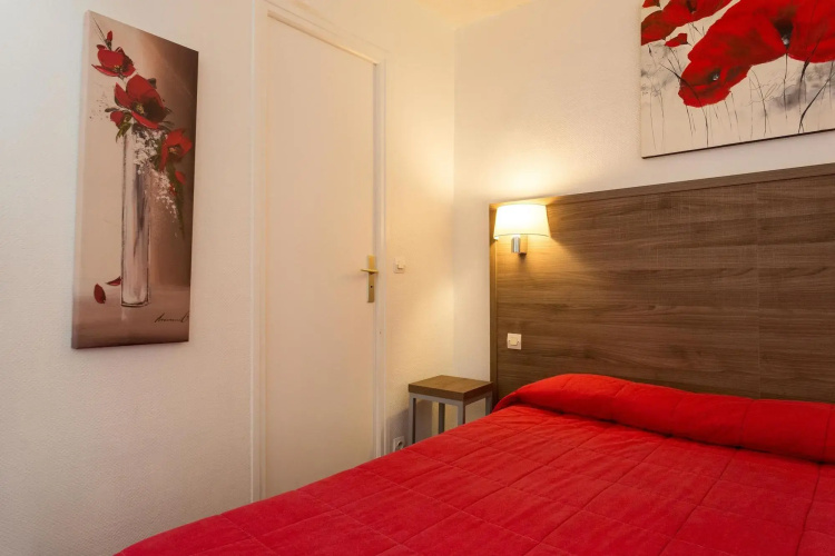 Victory Hotel Galou