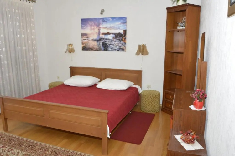 Apartment Vesna Senj