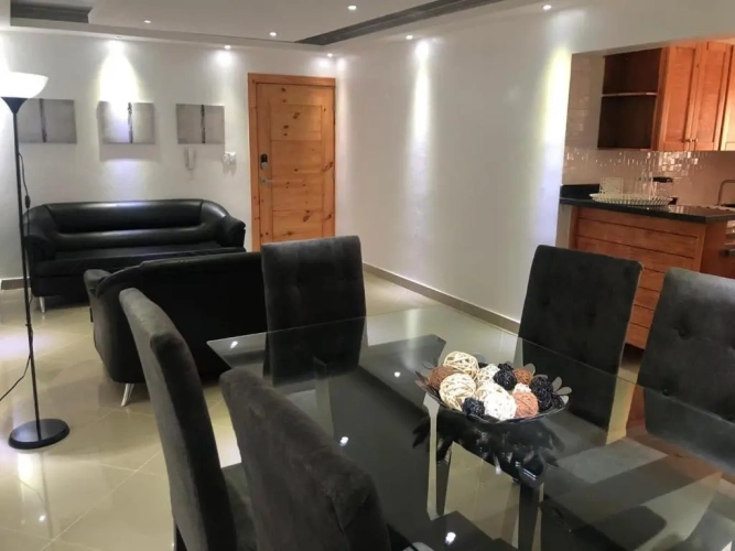 3 Bedrooms Apartment