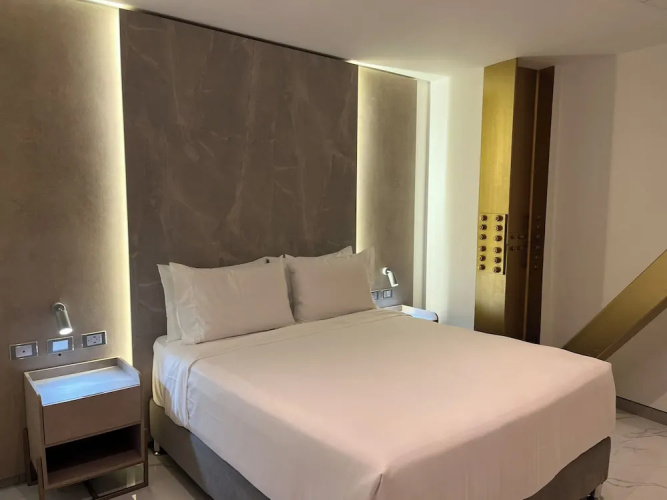 Delamar Hotel