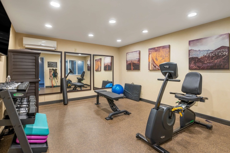 Best Western Hilliard Inn & Suites photo 19