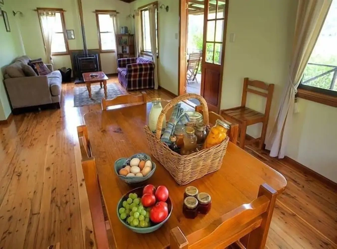 2 Bedrooms Cottage