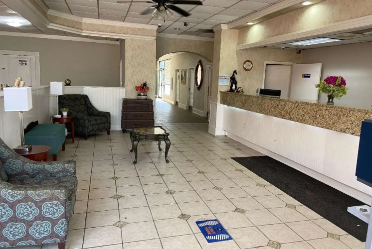 Days Inn by Wyndham Ozark