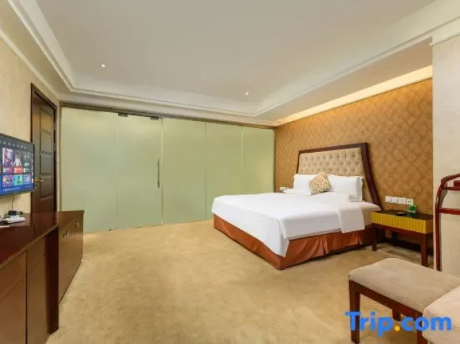 2 Bedrooms Deluxe Suite