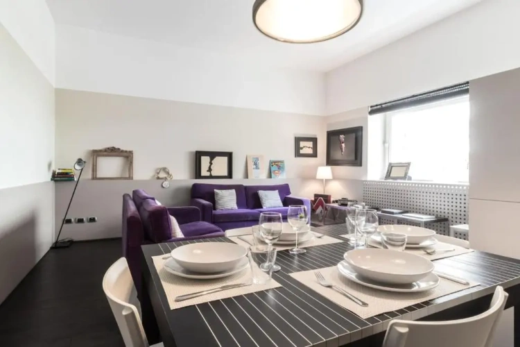 2 Bedrooms Apartment