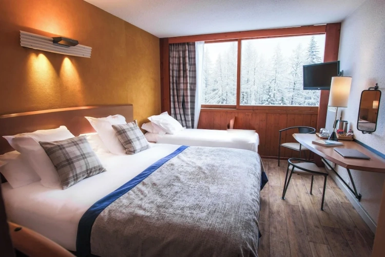 Premium Triple room