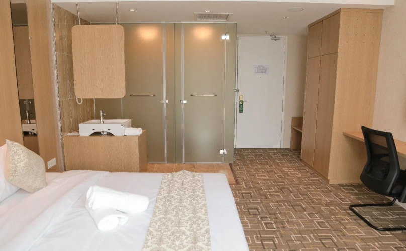 Top Holiday Hotel @ The Mines Seri KembanganOver view