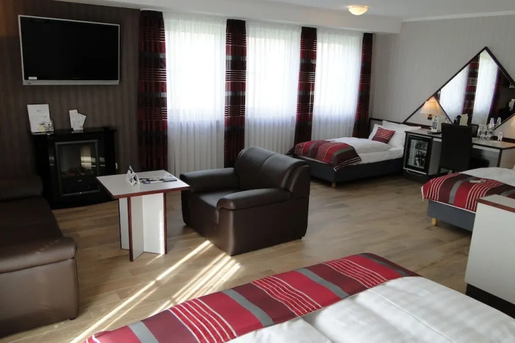 1 Bedroom Deluxe Quadruple room