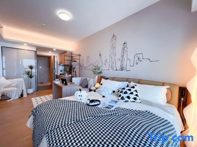 Deluxe Double room with city view