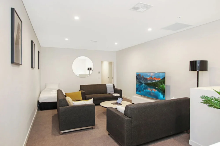 DD Apartments at ICC