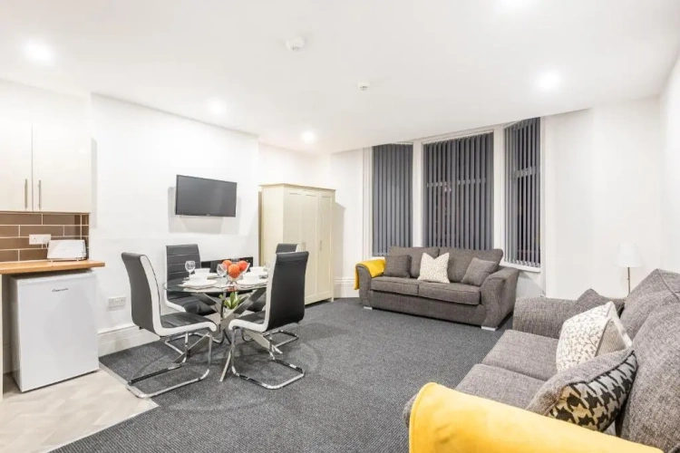 Deluxe Apartment