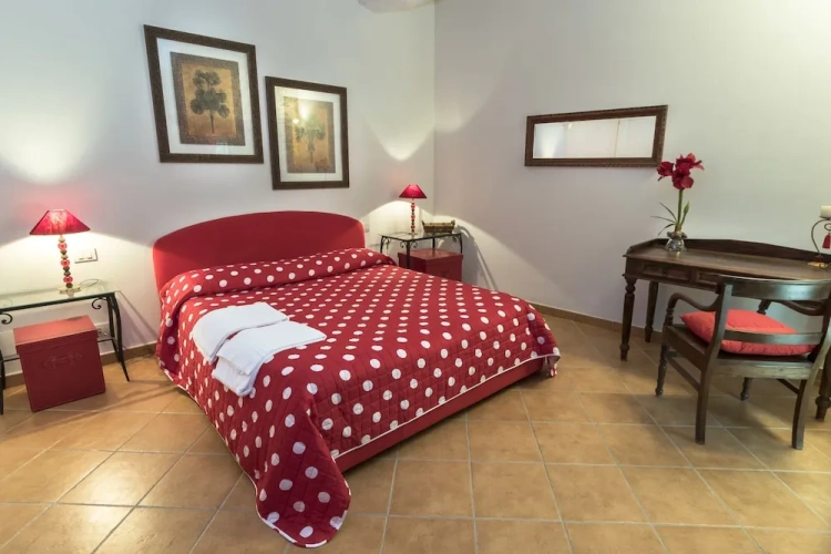 Double Suite with courtyard view