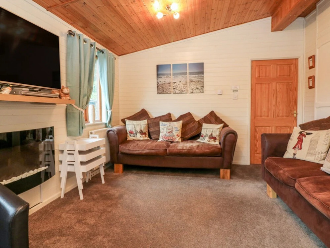 37 Amberwood